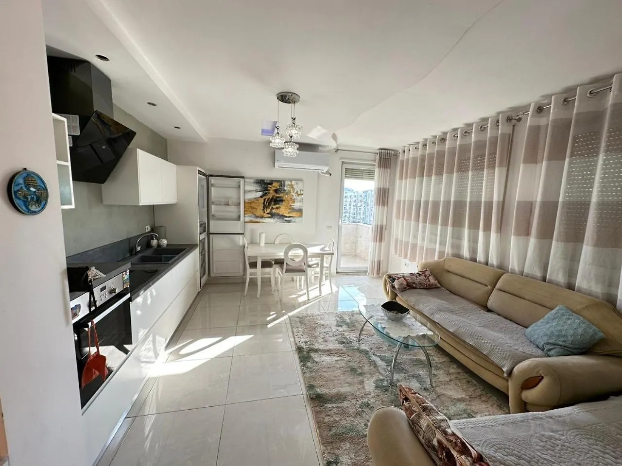 Alma Guest Apartment Tirana 0*,  Albania